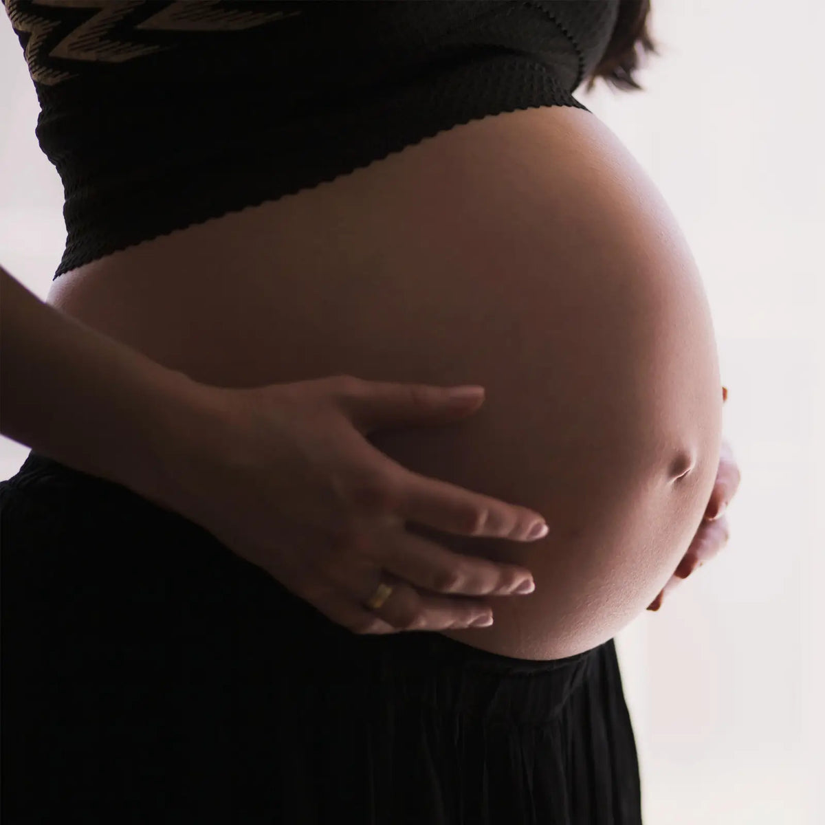 Natural Deodorant During Pregnancy: How to Choose a Gentler Option