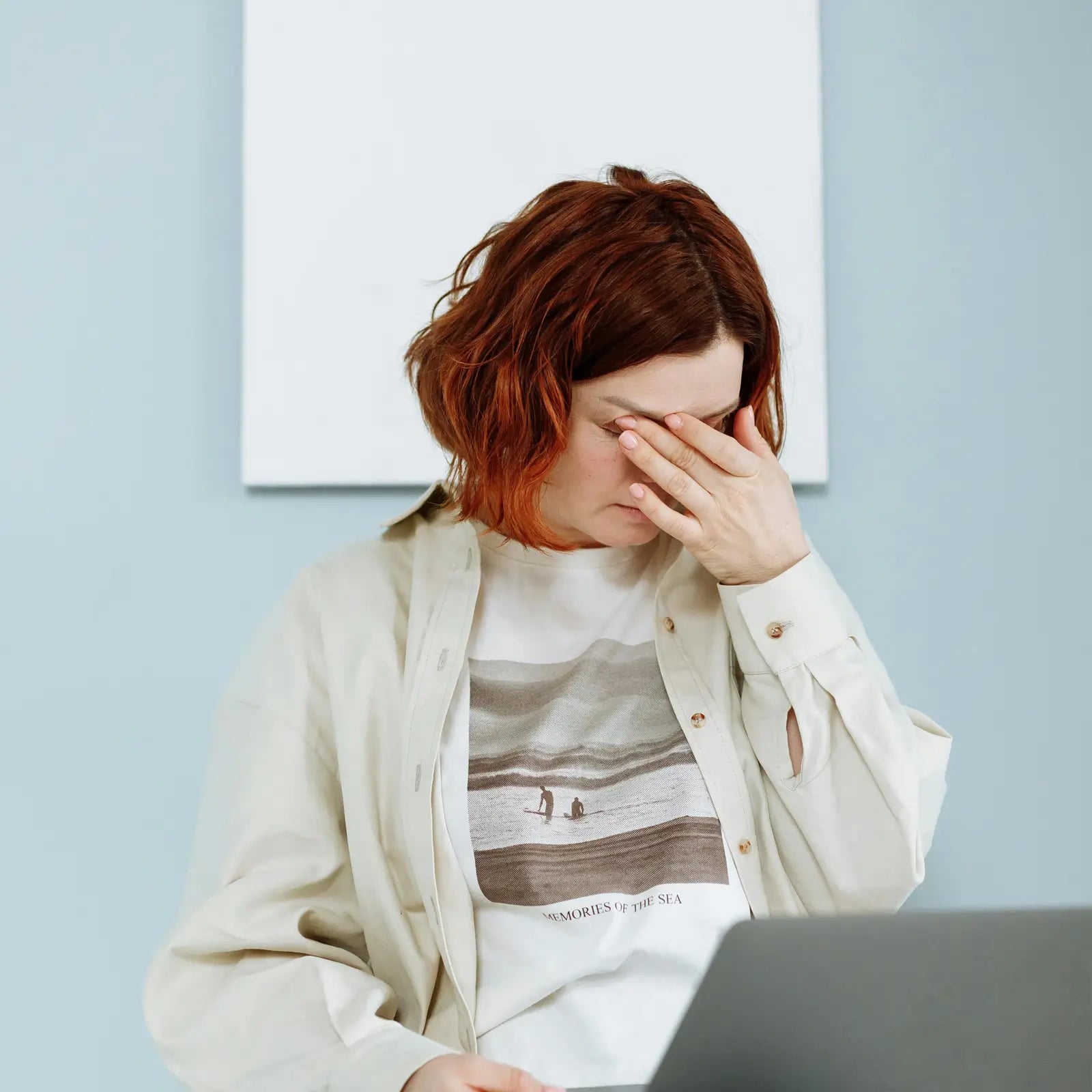 Is it OK to tell someone they have body odor? How to deal with this situation