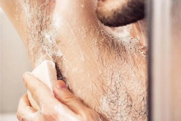 Natural deodorant for men: what really works