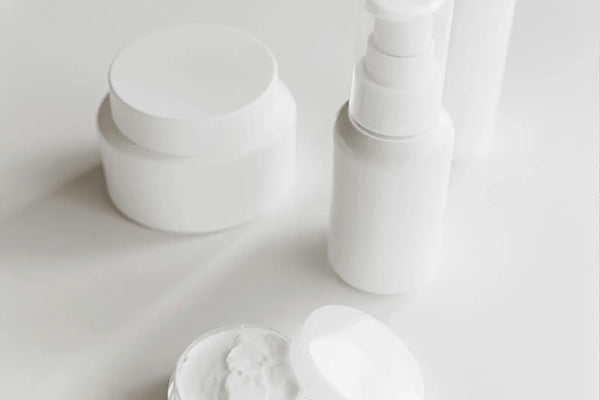 What’s the Difference Between a Deodorant, an Antiperspirant and an Anti-odorant?